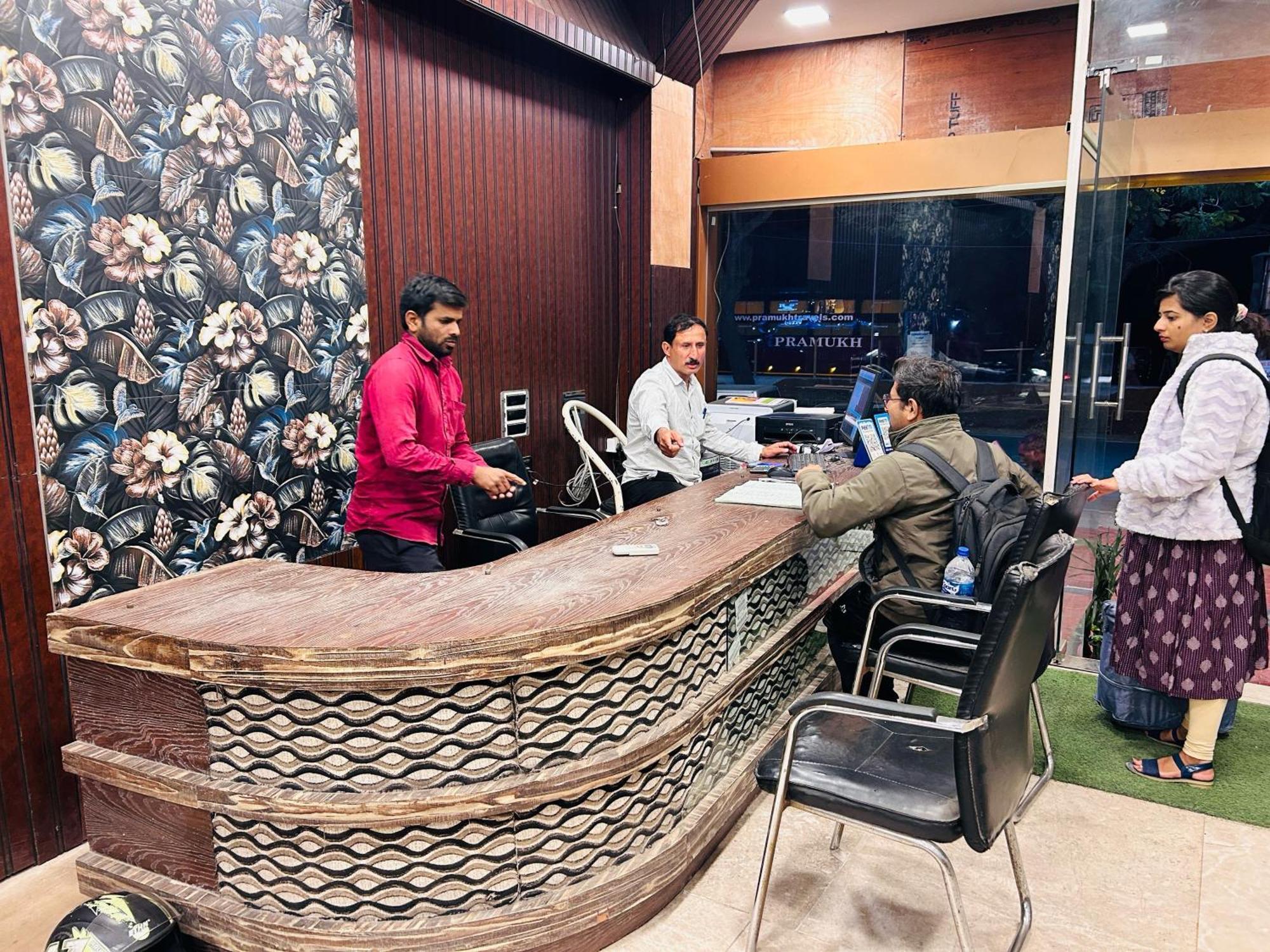 Hotel O Rajdhani Group Of Hotels Mysore Exteriör bild